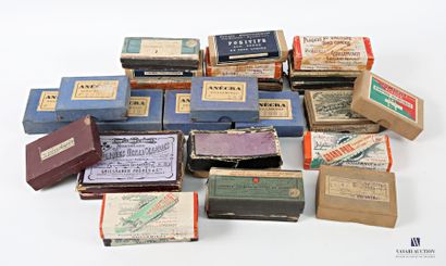 Set of twenty-seven boxes of stereoscopic,...