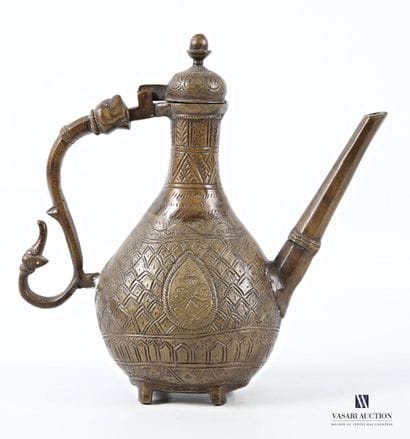 INDIA
Bronze coffee pot, the body decorated...