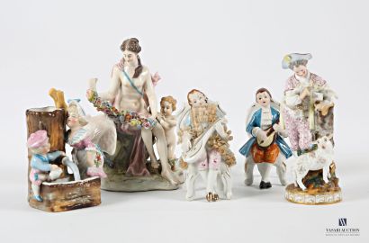 Porcelain lot including two gentlemen playing...