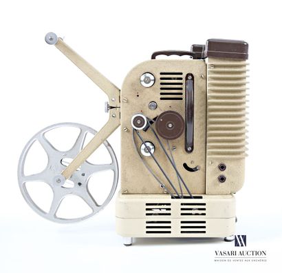 EUMIG - AUSTRIA Super-projector model P.26...