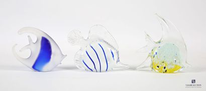 MURANO
Three crystal fish subjects with polychrome...