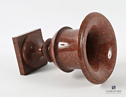 Medici-shaped vase in brown marble, the ringed...