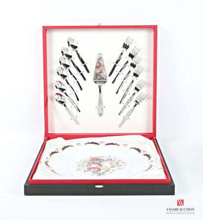 Cake set comprising a round dish in white...