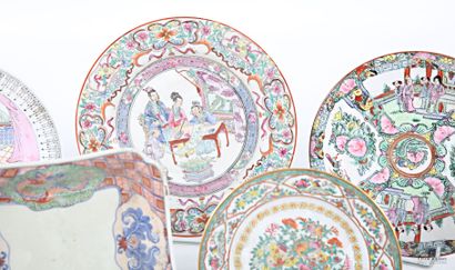 CHINA Set comprising an enameled porcelain...