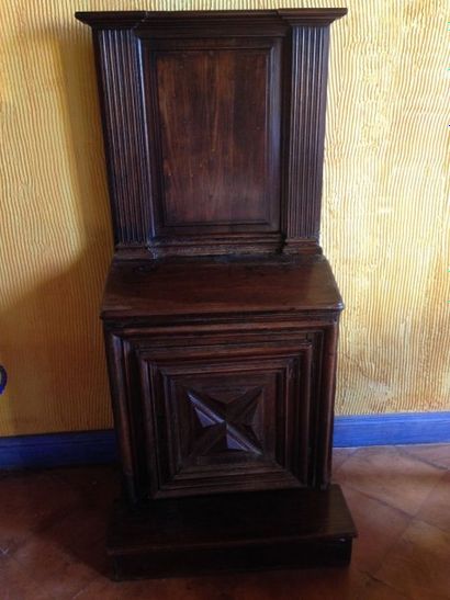 Oratoire de style Louis XIII
Haut.: 157 cm...