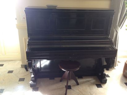 Piano PLEYEL, marteaux changés récemment,...