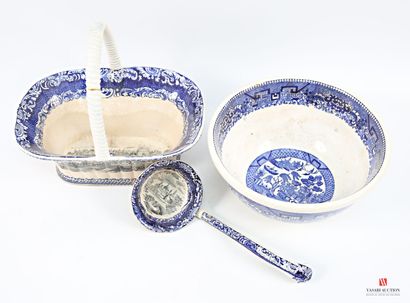 SPAIN - Real Fábrica de Sargadelos
Fine earthenware...
