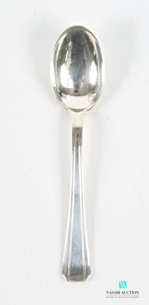 Coquetier en argent 950 millièmes posant...