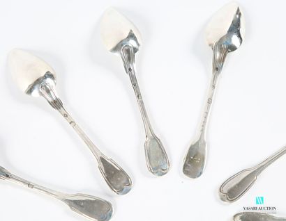 Douze cuillères à thé en argent (1819-1838),...