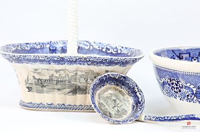 SPAIN - Real Fábrica de Sargadelos
Fine earthenware...