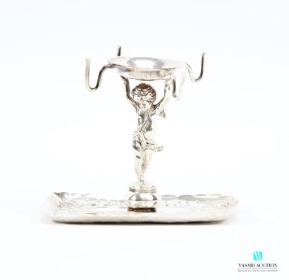 Baguier en argent 925 millièmes posant sur...