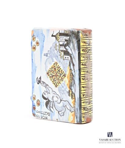 Glazed earthenware chaufferette featuring...