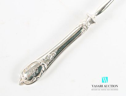 Cuillère à saupoudrer en argent 875 millièmes,...