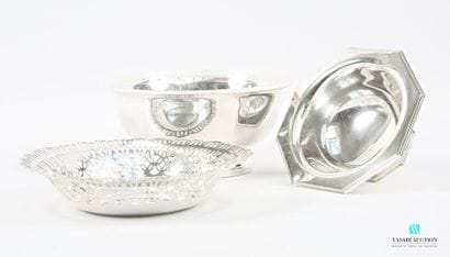 Silver-plated metal set comprising a dish...