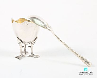 Coquetier et sa cuillère en argent 950 millièmes,...