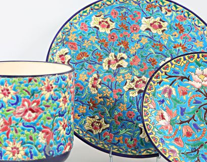 LONGWY Manufacture de
Set of three pieces...