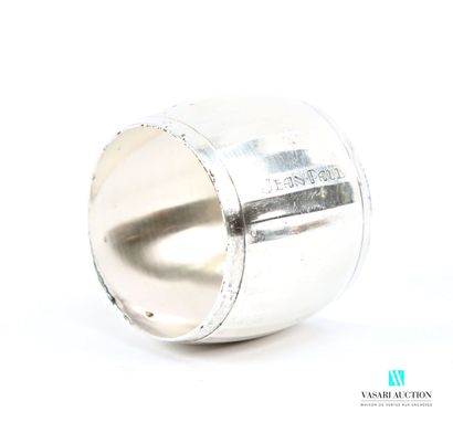 Barrel-shaped napkin ring in silver-plated...