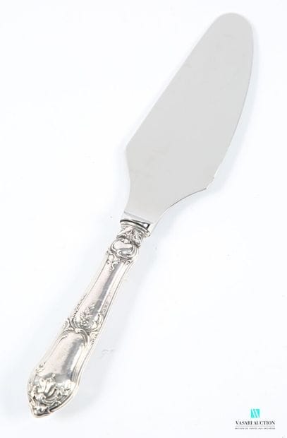 Pelle à tarte, le manche en argent fourré...