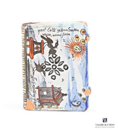 Glazed earthenware chaufferette featuring...