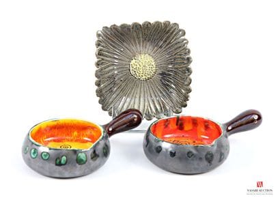 ROCHER Émile (1928-2014)
Two terracotta cassolettes...