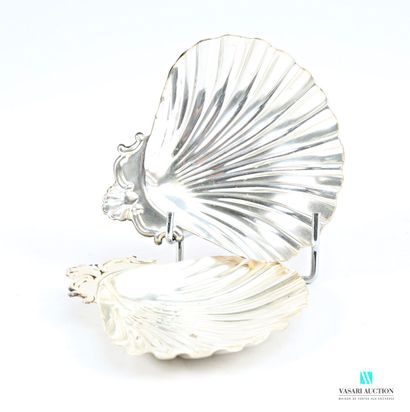 Pair of silver-plated pocket trays featuring...