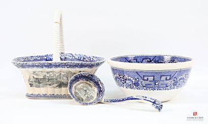 SPAIN - Real Fábrica de Sargadelos
Fine earthenware...