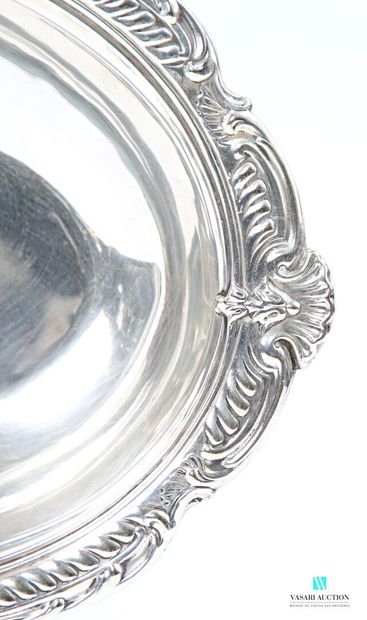 Silver-plated oval-shaped basket, standing...