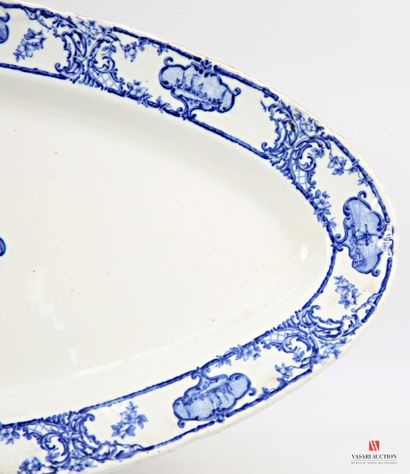 DELFT 
Earthenware fish dish decorated in...