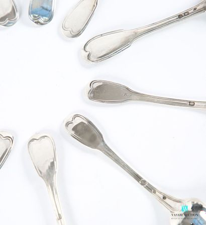 Douze cuillères à thé en argent (1819-1838),...
