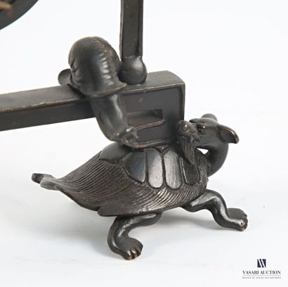 Pendule portique japonisante en bronze à...