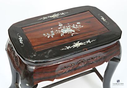 INDOCHINE
Table d'appoint s en palissandre...