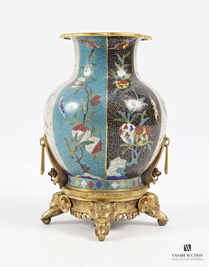 Ferdinand BARBEDIENNE (1810-1892)
Vase de...