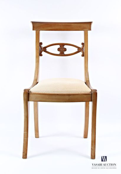 Suite de six chaises en bois naturel, le...