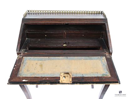 Bureau dos d'âne en bois de placage à décor...