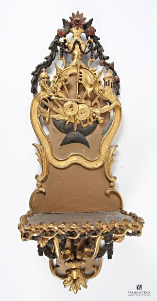 Kavukluk porte-turban en bois mouluré, sculpté,...