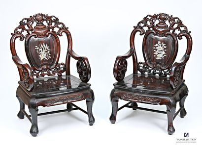 INDOCHINE
Paire de fauteuils en palissandre...