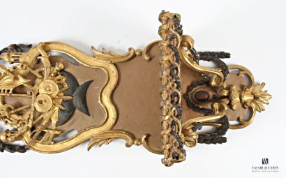Kavukluk porte-turban en bois mouluré, sculpté,...