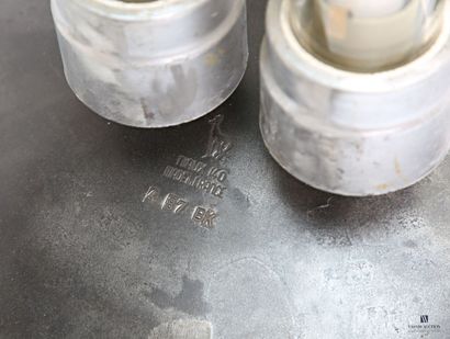 ANONYME
Paire de lampe posant sur un disque,...