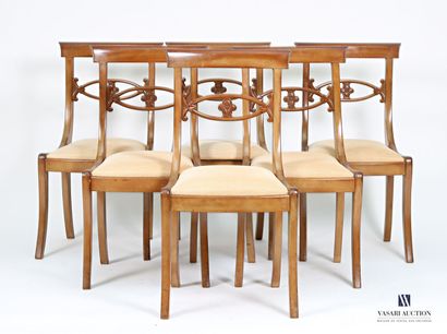 Suite de six chaises en bois naturel, le...