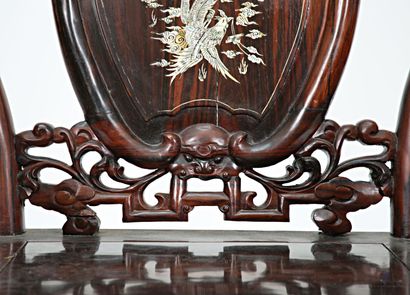 INDOCHINE
Paire de fauteuils en palissandre...