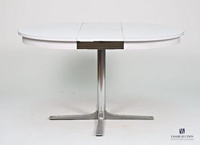 Table de salle à manger, le plateau en mélaminé...