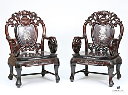 INDOCHINE
Paire de fauteuils en palissandre...