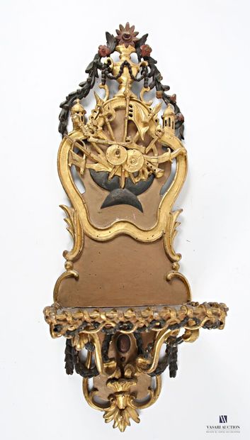 Kavukluk porte-turban en bois mouluré, sculpté,...