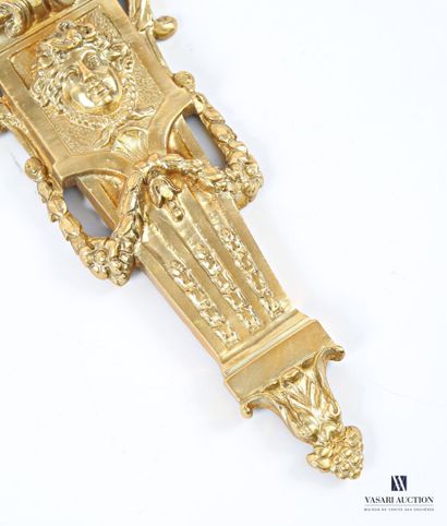 Paire d'appliques en bronze doré, la platine...