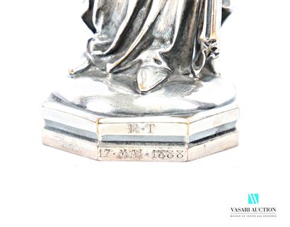 Groupe en bronze argenté figurant une Vierge...