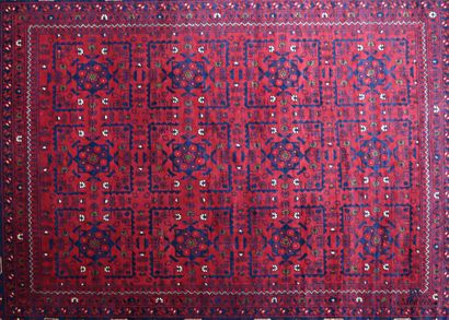 Tapis probablement Turkmène (chaine, trame...