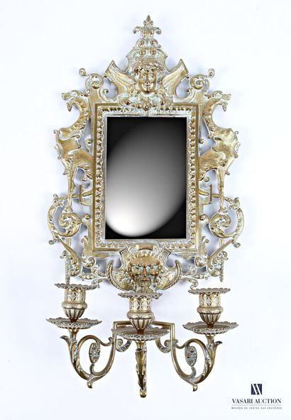 Paire d'appliques miroirs en bronze à trois...
