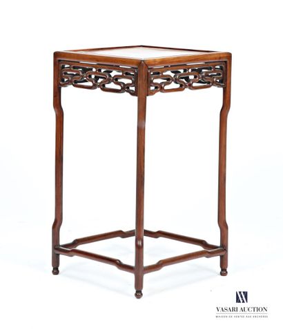CHINE
Table d'appoint en bois naturel, le...