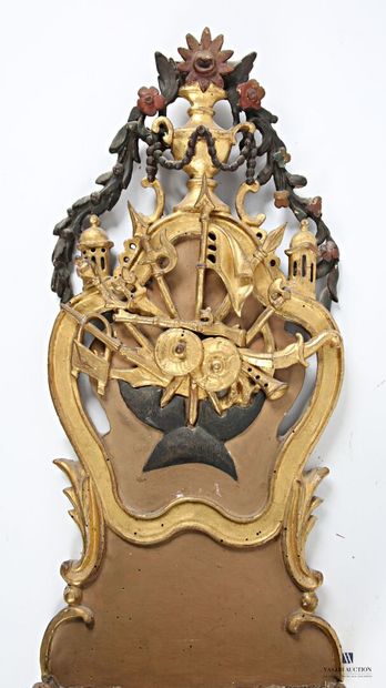 Kavukluk porte-turban en bois mouluré, sculpté,...
