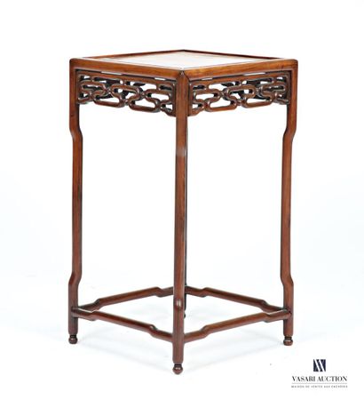 CHINE
Table d'appoint en bois naturel, le...